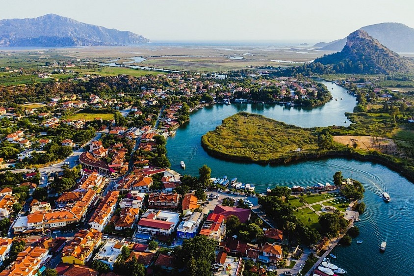 Dalyan turu:2700₺🔆TUR GÜNLERİ: Her Gün 🔆Kalkış Saati: 09:00 Süre: 6 Saat 🔆DAHİL OLANLAR: Rehber transferi, çamur banyosu giriş ücreti, tekne turu, açık büfe öğle yemeği 🔆DAHİL OLMAYANLAR: Caretta Plajı Giriş Ücreti YANINIZDA GETİRMENİZ GEREKENLER: Şapka, Güneş Kremi ‼️Dalyan Tour: 42£ 🔆TOUR DAYS:Every Day 🔆Departure Time 09:00 Duration 6 Hours 🔆INCLUDED Guide transfer mud bath entry fee boat trip open buffet lunch 🔆 NOT INCLUDED Caretta Beach Entry Fee WHAT TO BRING Hat Sun Cream